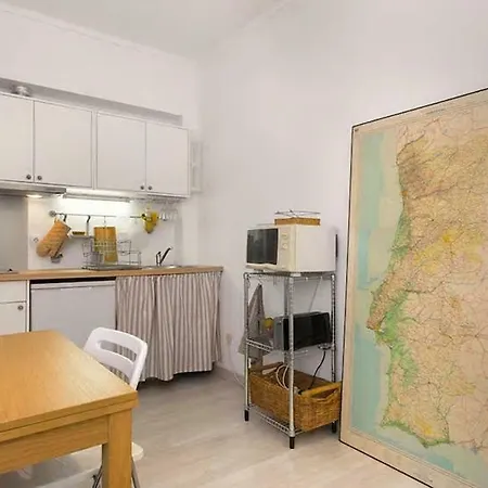 White Fabrica House *