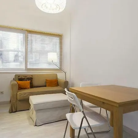 White Fabrica House Apartment *